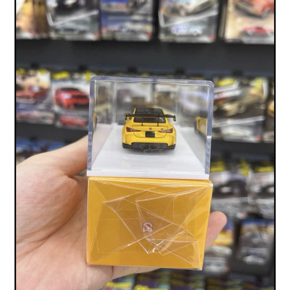 Street Weapon SW 1:64 BMW M4 G82 Flossmann Widebody Yellow Acrylic USSHIP MODEL￼