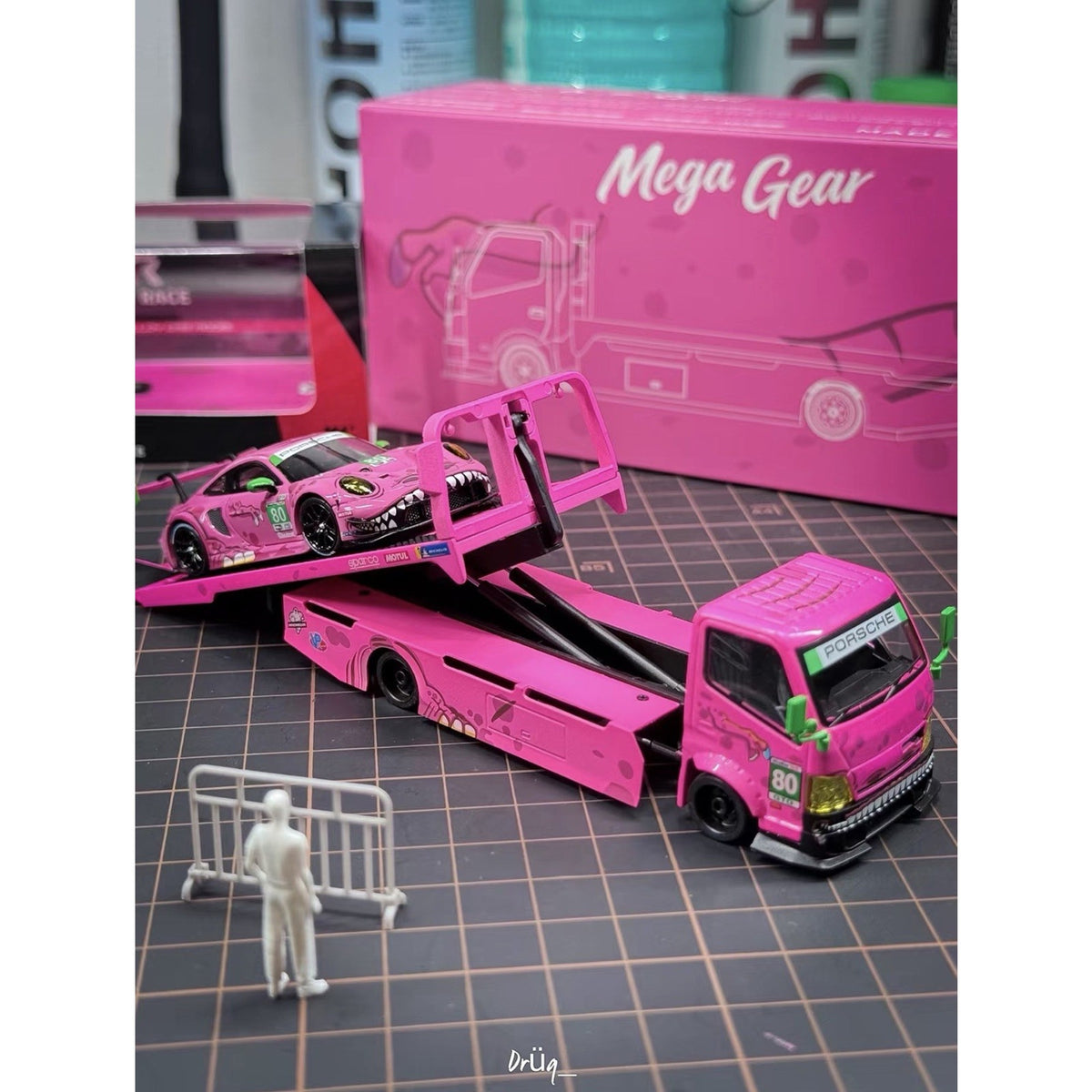MG 1:64 H300 Custom Tow Flatbed Truck Dinosaur Model Diecast Metal pink US SHIP!