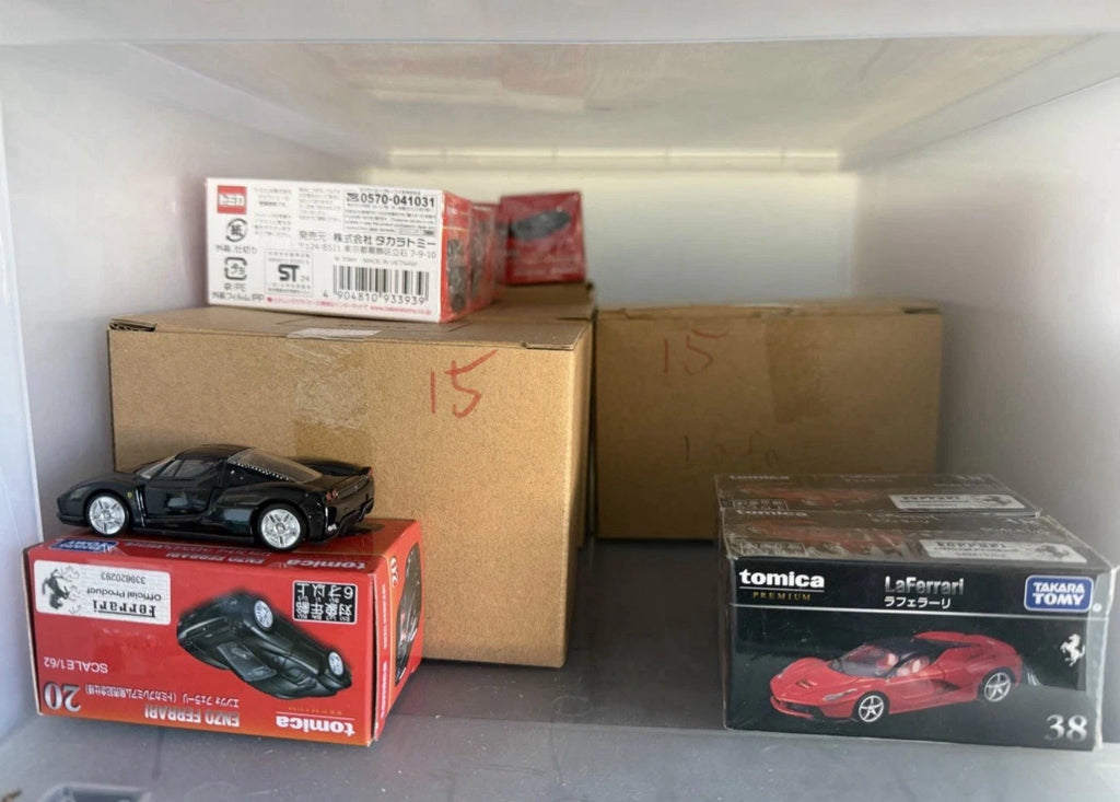 TOMICA LOT OF 3, Red F40, Black La ferrari, Yellow F355