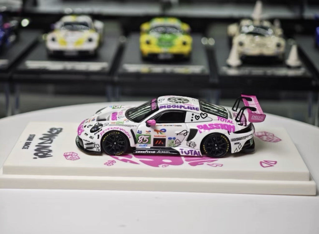 Star Race 911 Porsche 911 GT3 R LMGT3 #85 1/64 Limited Addition