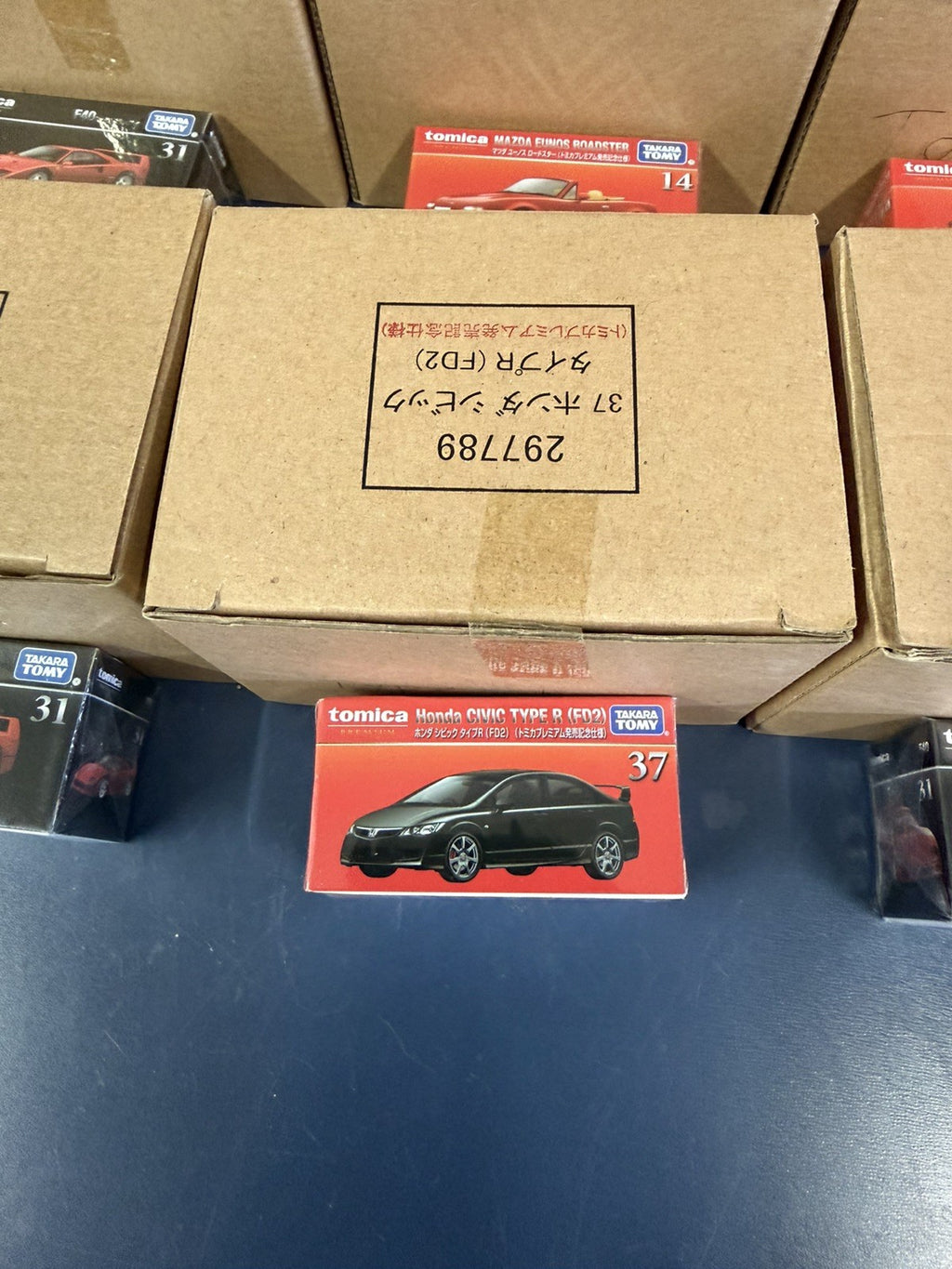 TOMICA PREMIUM #37 HONDA CIVIC TYPE R (FD2) [LIMITED] 1/64 SCALE JAPAN STOCK!!!